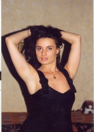 Мексиканка шикарно позирует на фотокамеру, получились отличные снимки