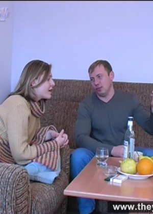 Пьяной блондинке захотелось пососать и потрахаться